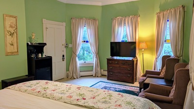 Chantilly Bedroom