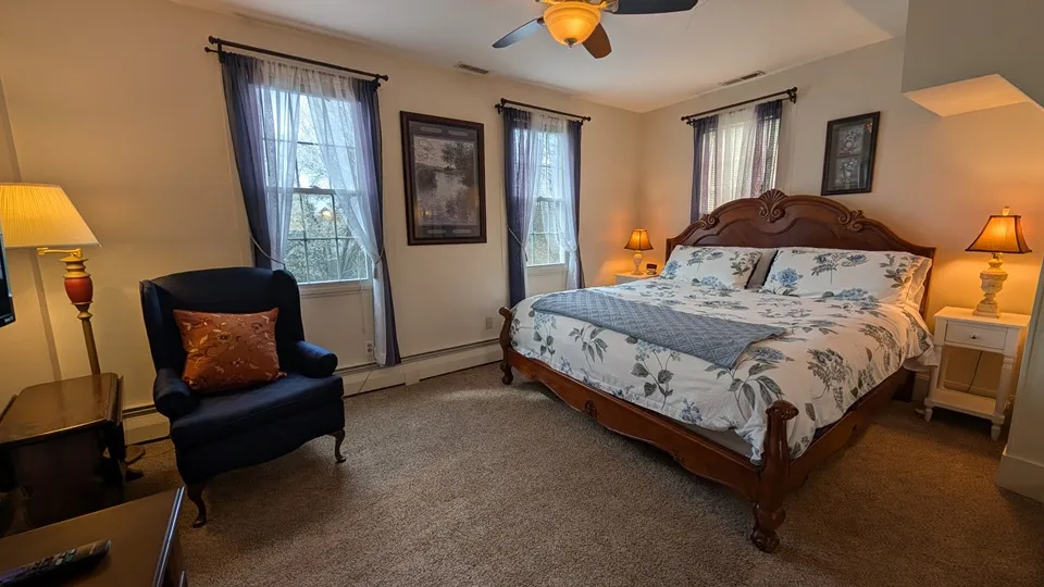 Merlot King Suite